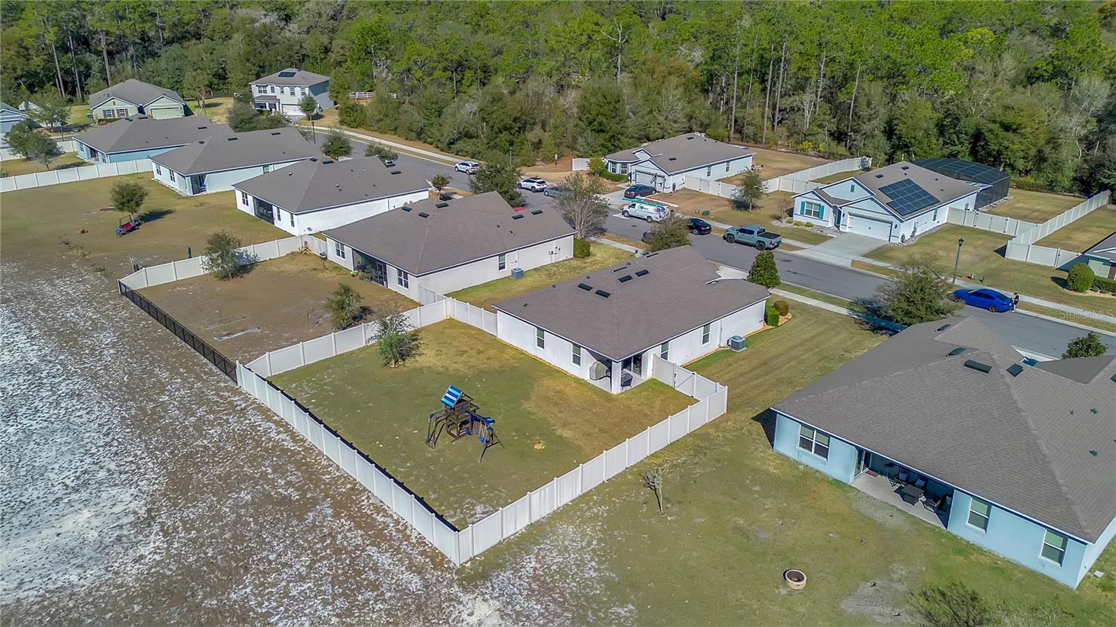 HUNTINGTON DOWNS - Residential