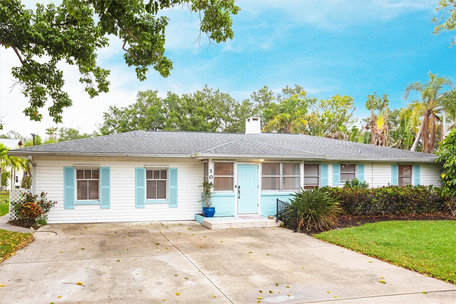 104 SHORELAND DRIVE