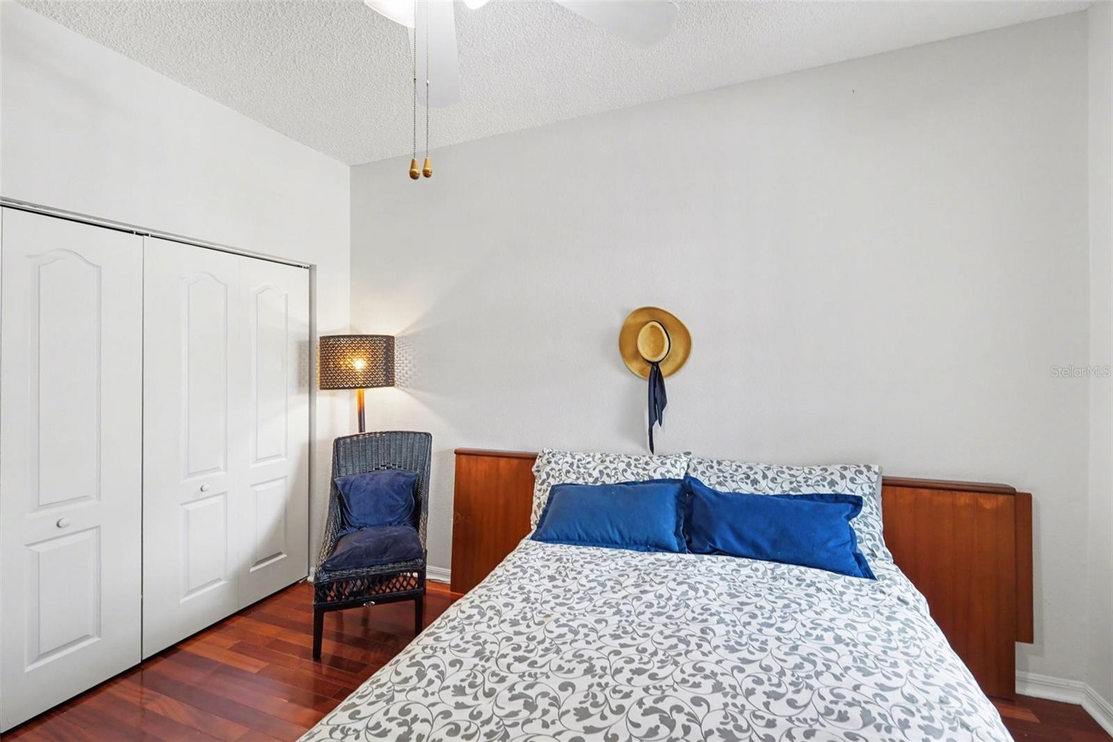 SUN KETCH TWNHMS AT CYPRESS LAKES - Residential