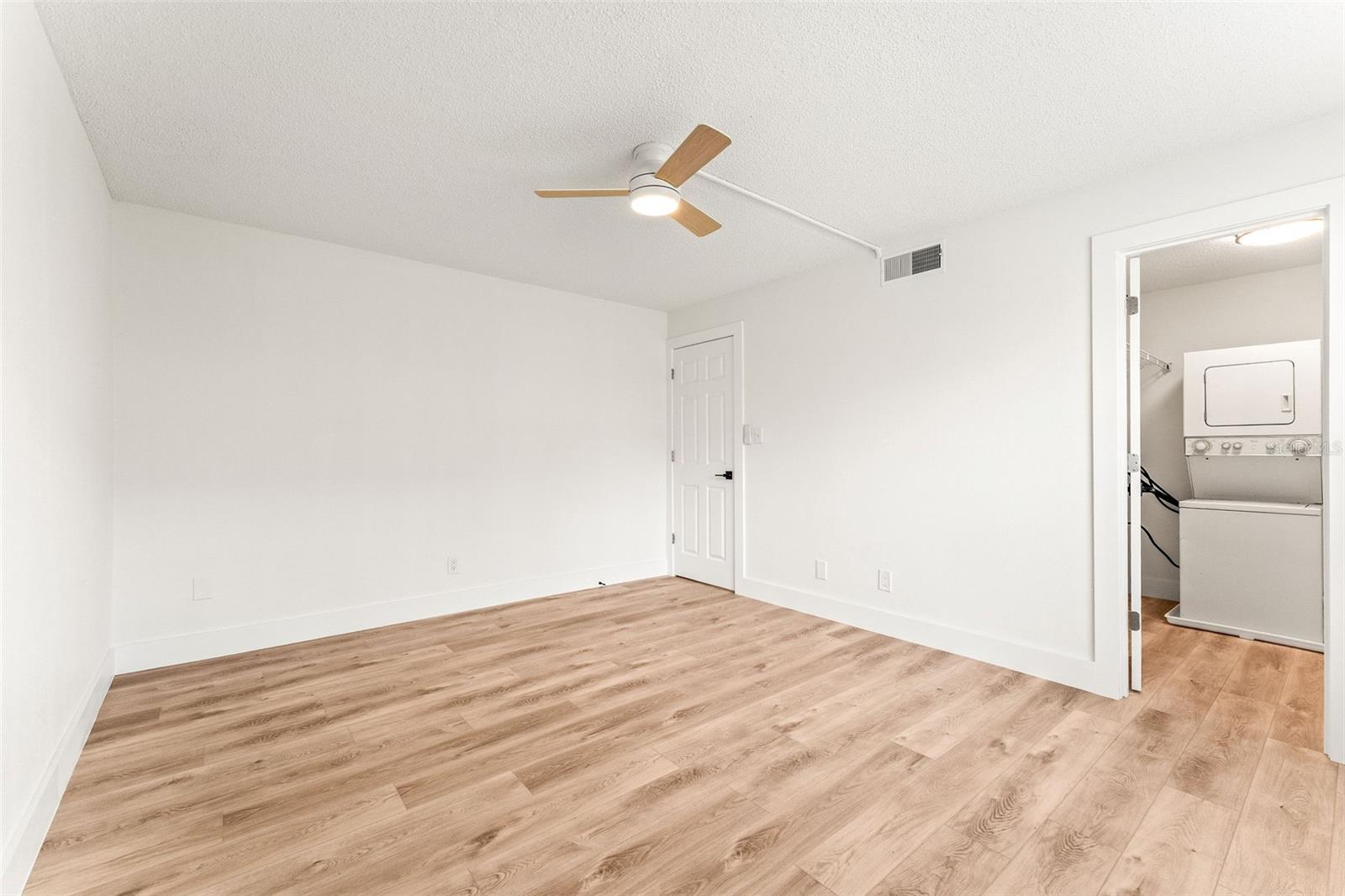 FOUR SEASONS CONDO - Residential Lease