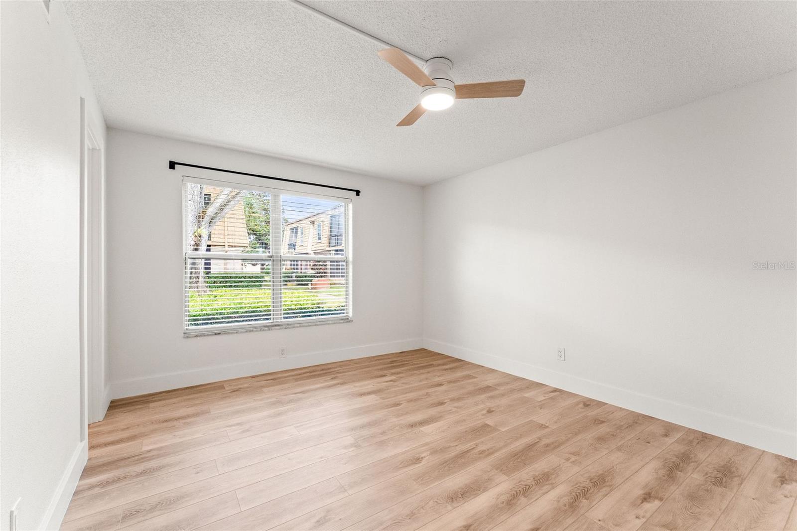 FOUR SEASONS CONDO - Residential Lease