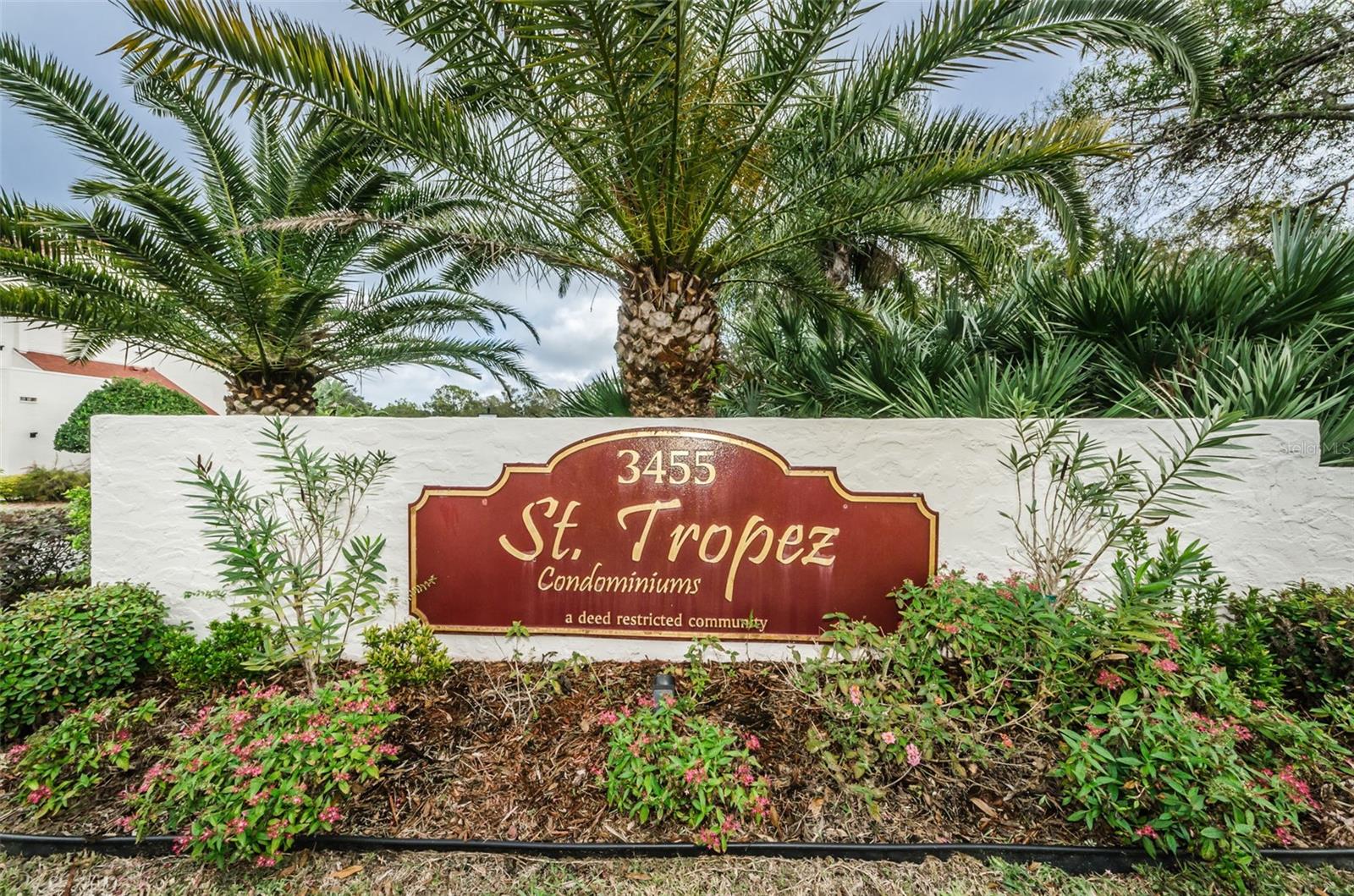 ST TROPEZ CONDO - Residential