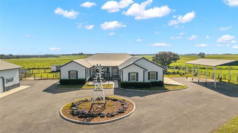 Tiny photo for 13750 SE 54th Street, Morriston, FL 32668 (MLS # OM708778)
