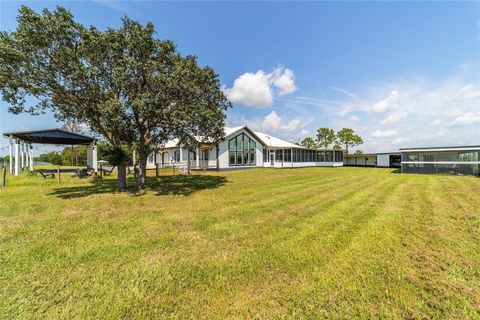 Tiny photo for 13750 SE 54th Street, Morriston, FL 32668 (MLS # OM708778)