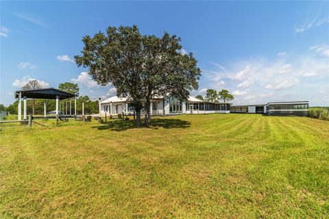Tiny photo for 13750 SE 54th Street, Morriston, FL 32668 (MLS # OM708778)