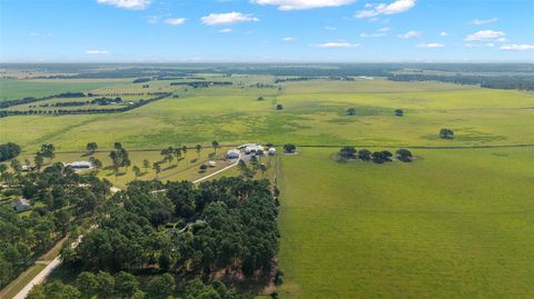 Tiny photo for 13750 SE 54th Street, Morriston, FL 32668 (MLS # OM708778)
