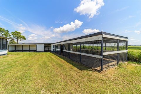 Tiny photo for 13750 SE 54th Street, Morriston, FL 32668 (MLS # OM708778)