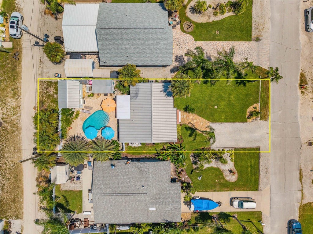 Photo of 828 E 25th Avenue, New Smyrna Beach, FL 32169 (MLS # NS1089053)