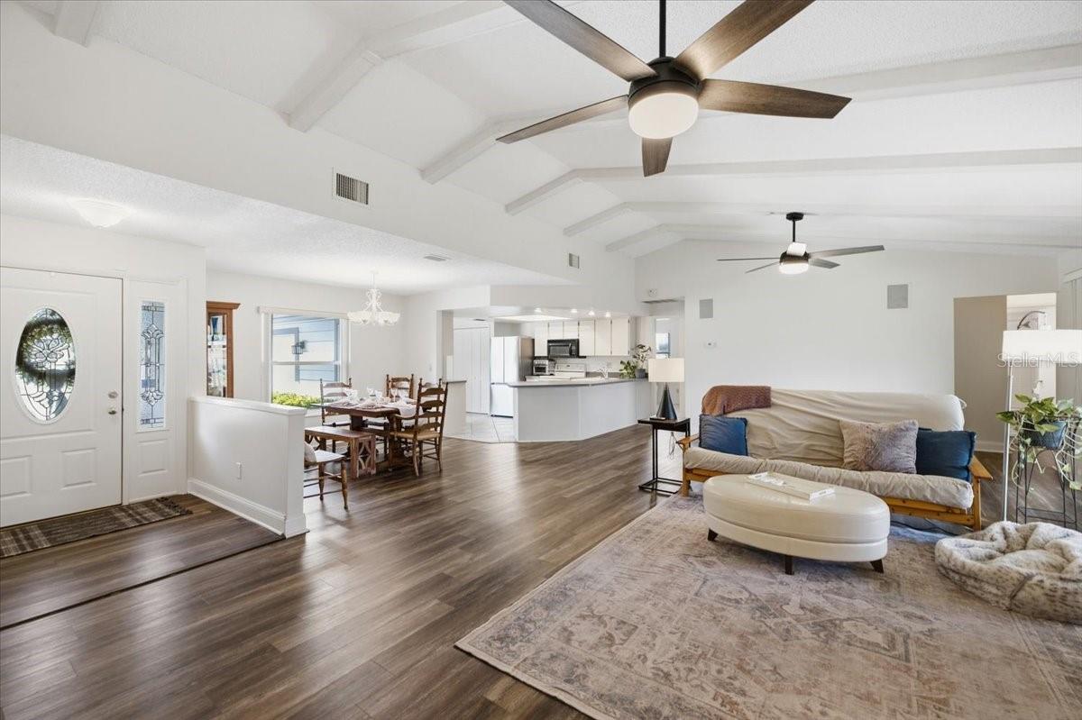 3379 HYDE PARK DRIVE