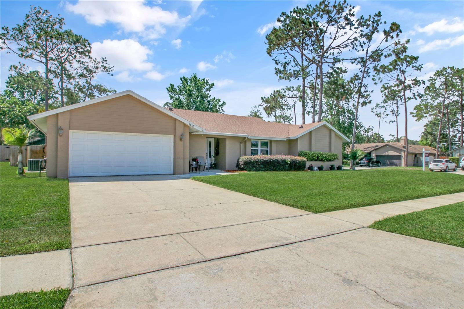 4833 PALM TREE COURT
