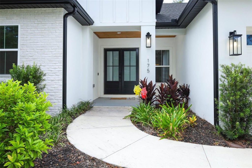 Photo of 175 Pine Street, Geneva, FL 32732 (MLS # O6444180)