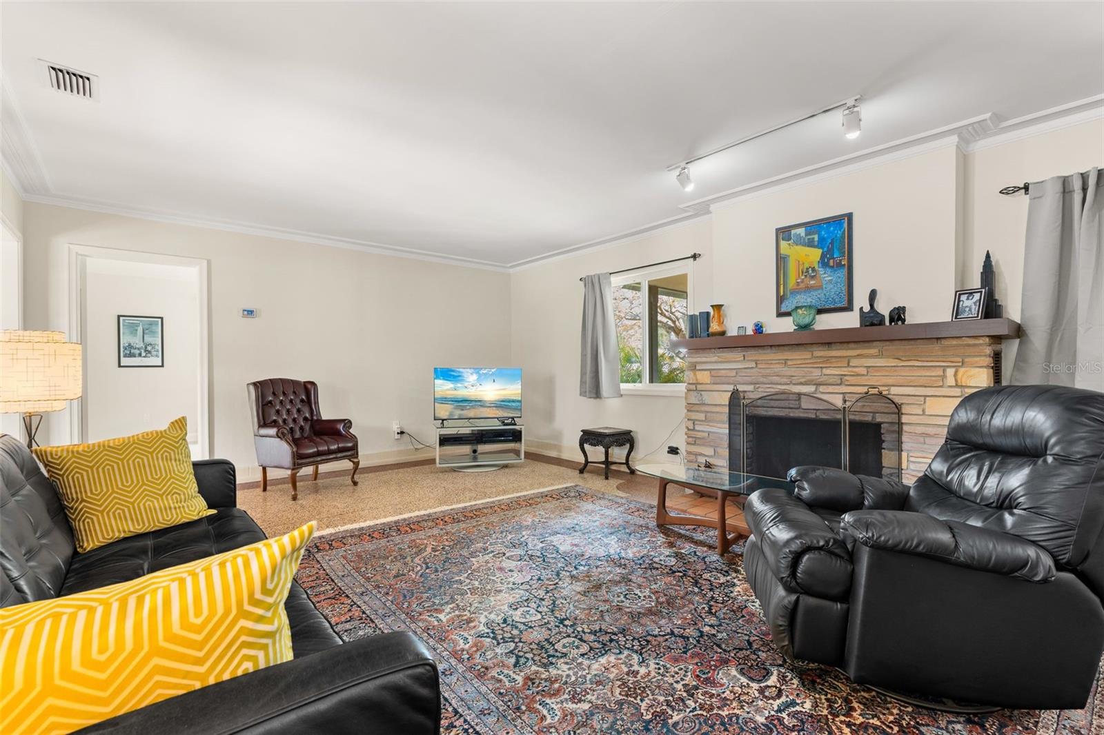 WHITFIELD ESTATES UNIT 1 - Residential