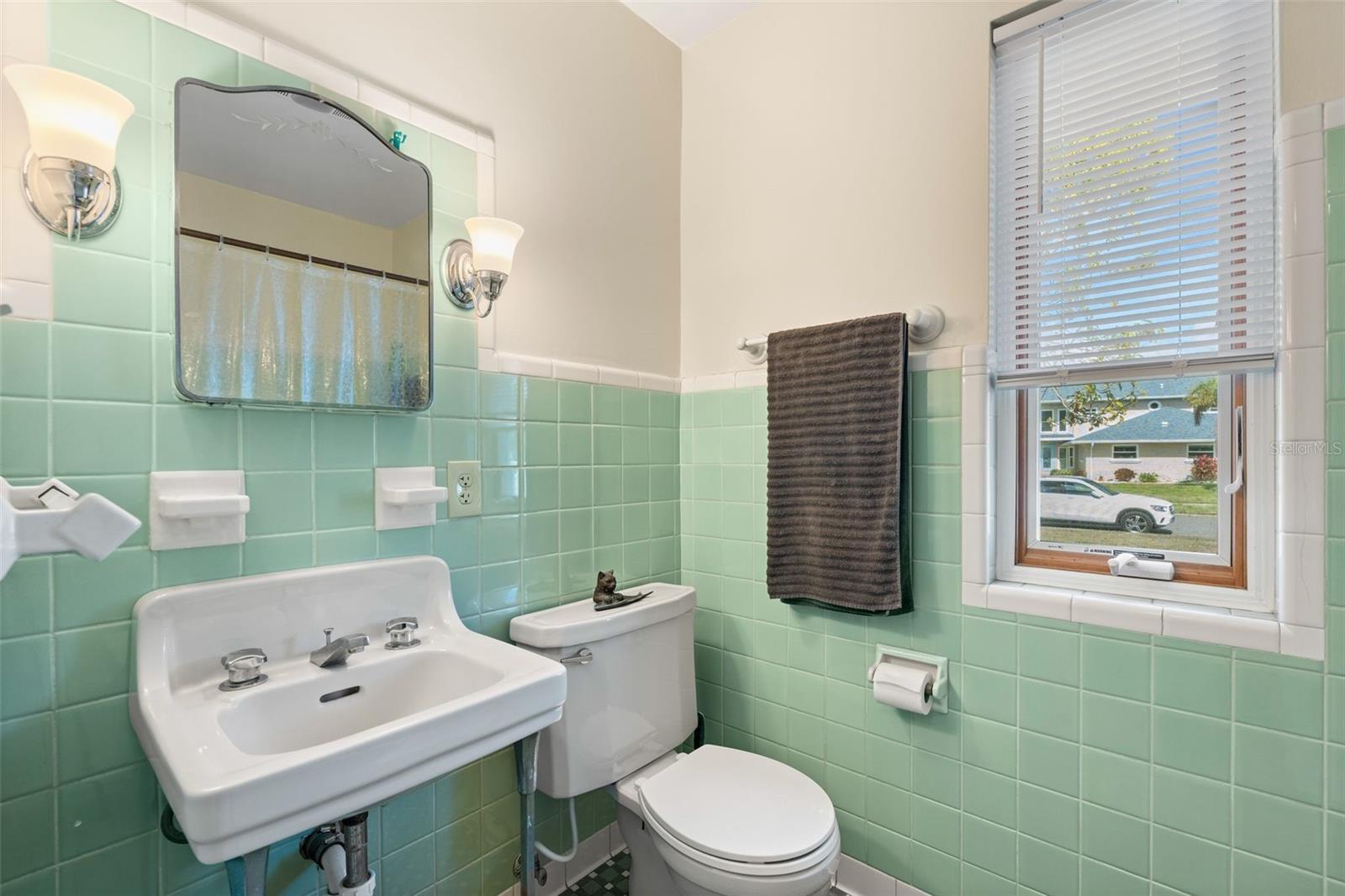 WHITFIELD ESTATES UNIT 1 - Residential