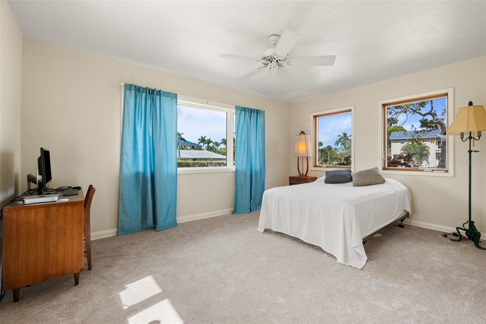 WHITFIELD ESTATES UNIT 1 - Residential