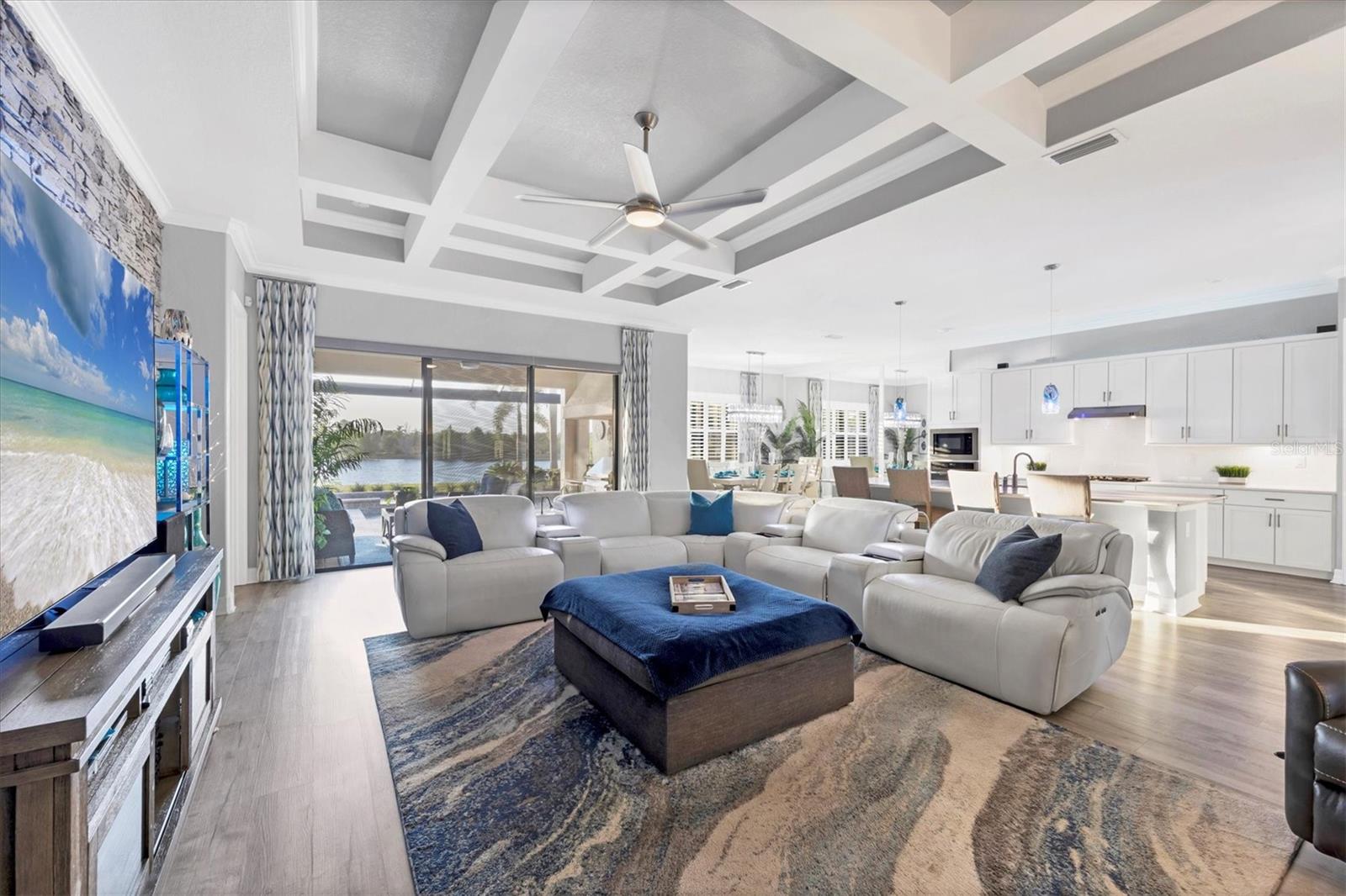 COUNTRY CLUB EAST AT LAKEWD RNCH VV2 - Residential