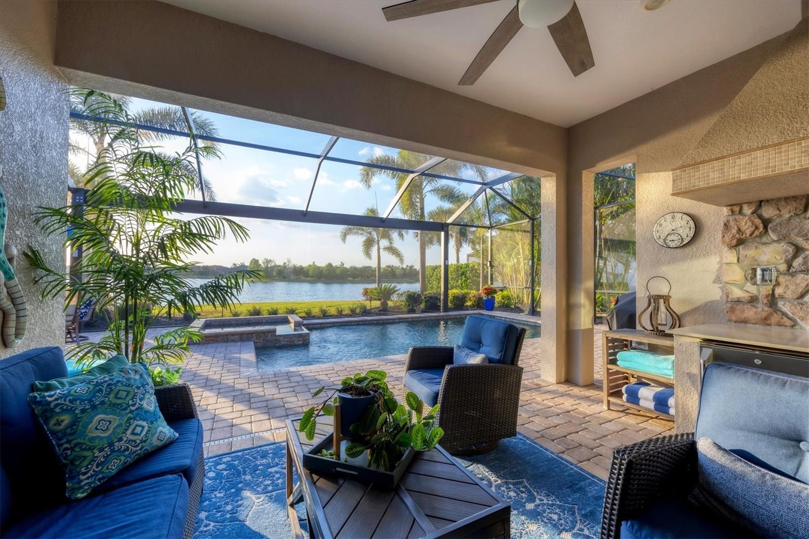 COUNTRY CLUB EAST AT LAKEWD RNCH VV2 - Residential