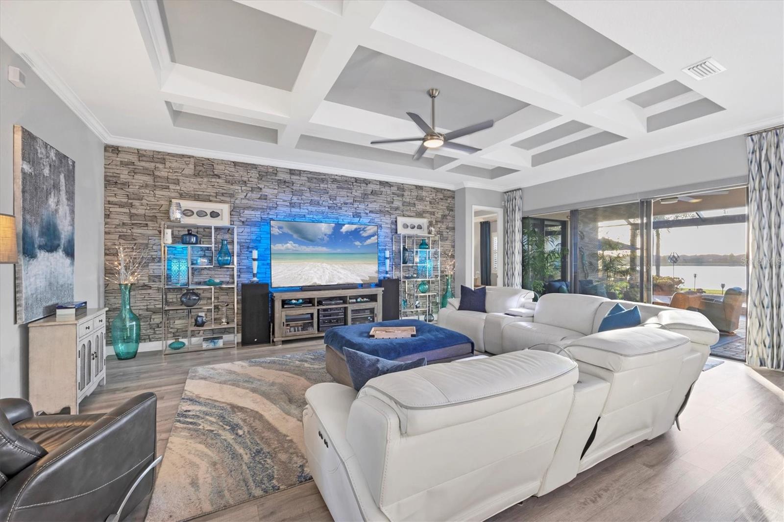 COUNTRY CLUB EAST AT LAKEWD RNCH VV2 - Residential