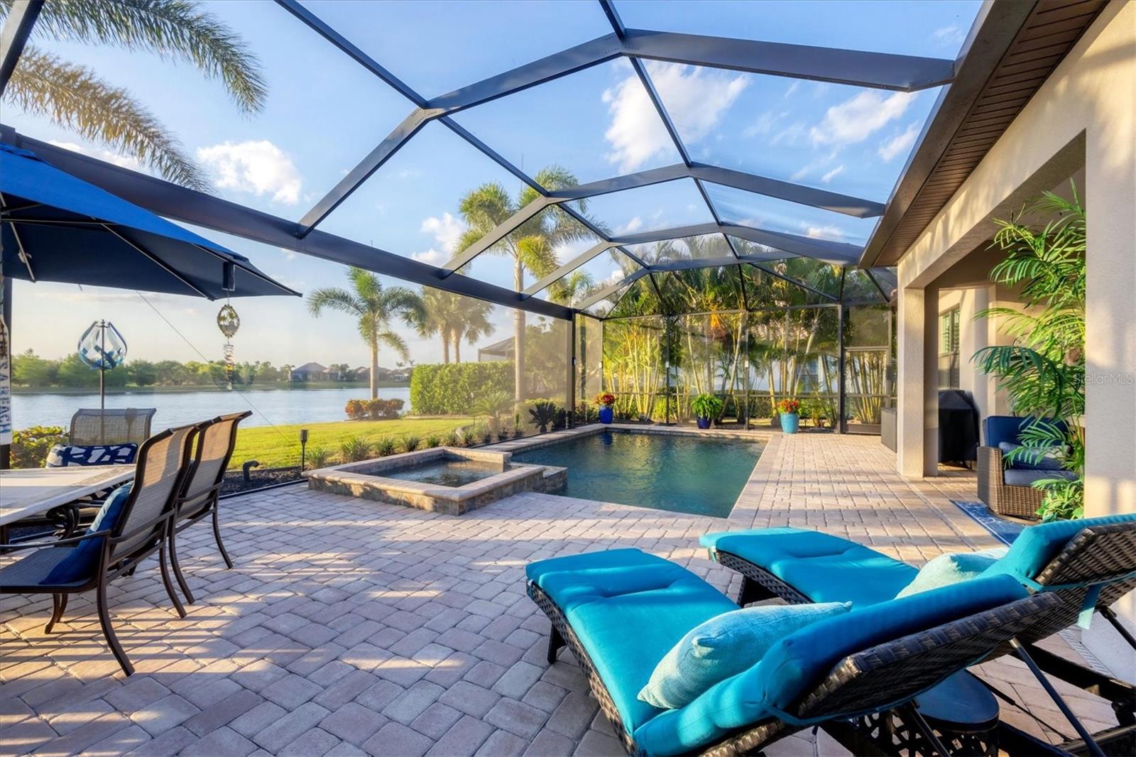 COUNTRY CLUB EAST AT LAKEWD RNCH VV2 - Residential