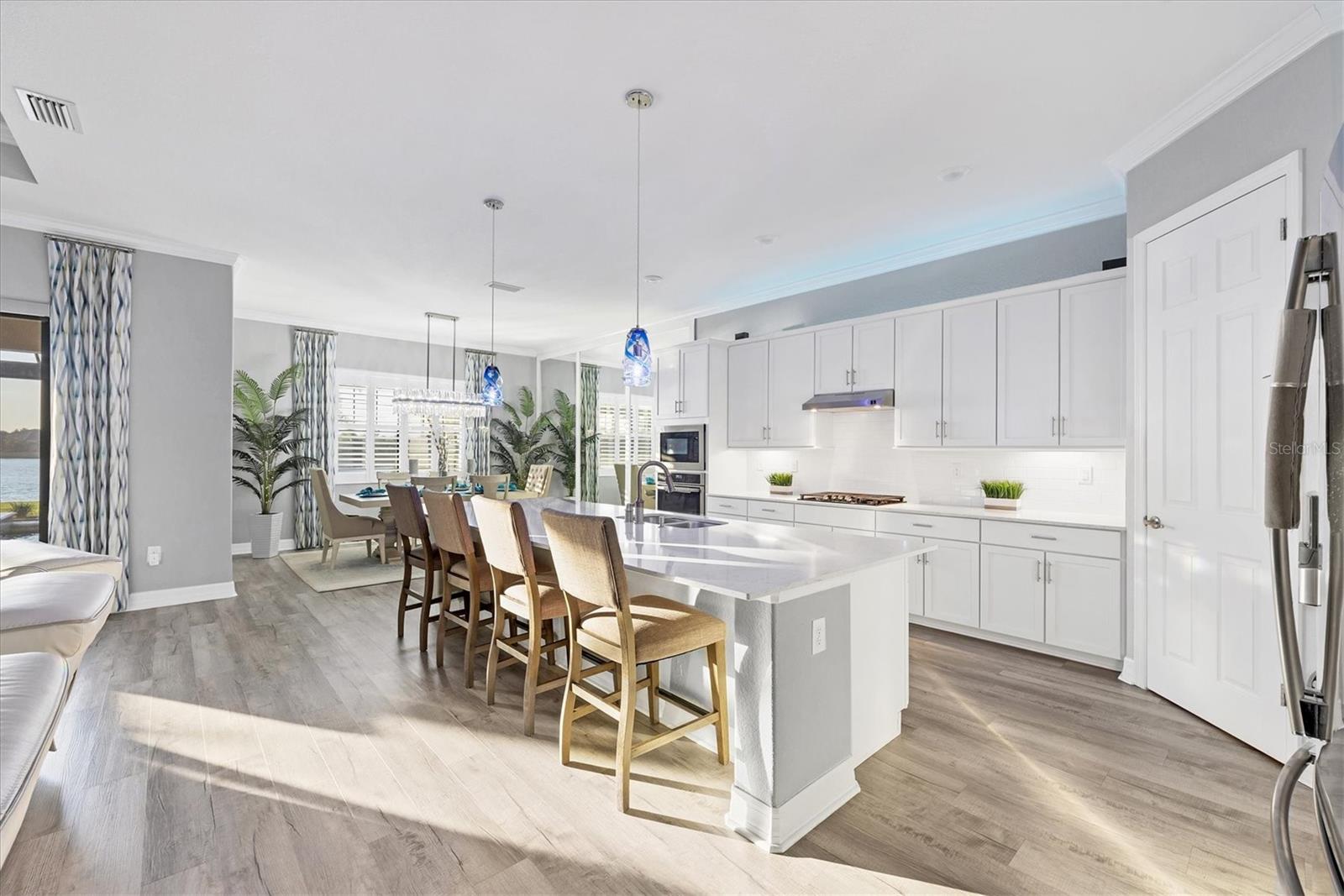 COUNTRY CLUB EAST AT LAKEWD RNCH VV2 - Residential