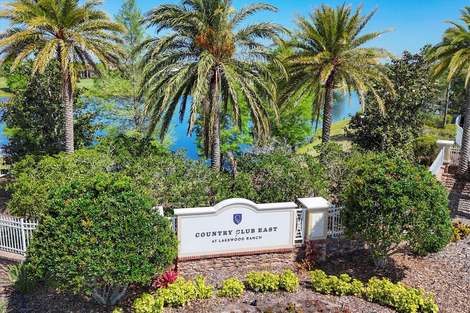 COUNTRY CLUB EAST AT LAKEWD RNCH VV2 - Residential