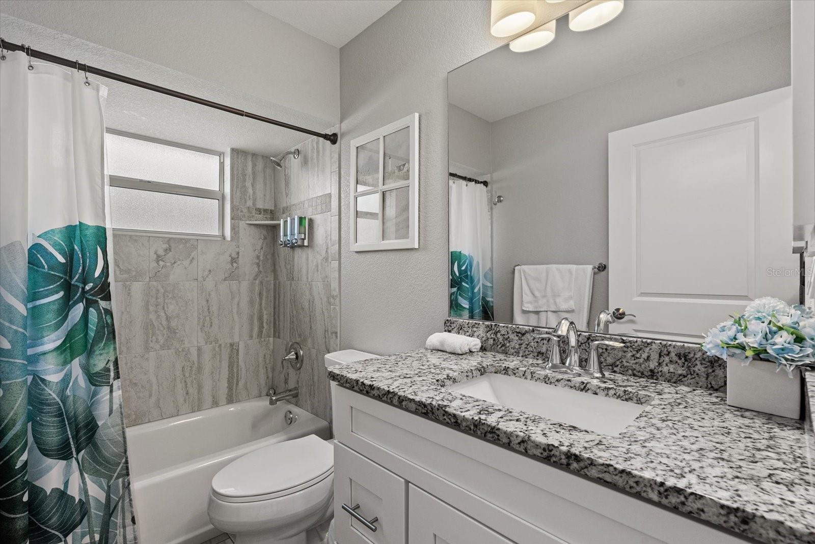 ROTONDA LAKES - Residential