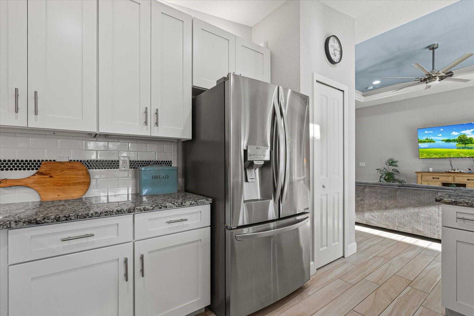 ROTONDA LAKES - Residential