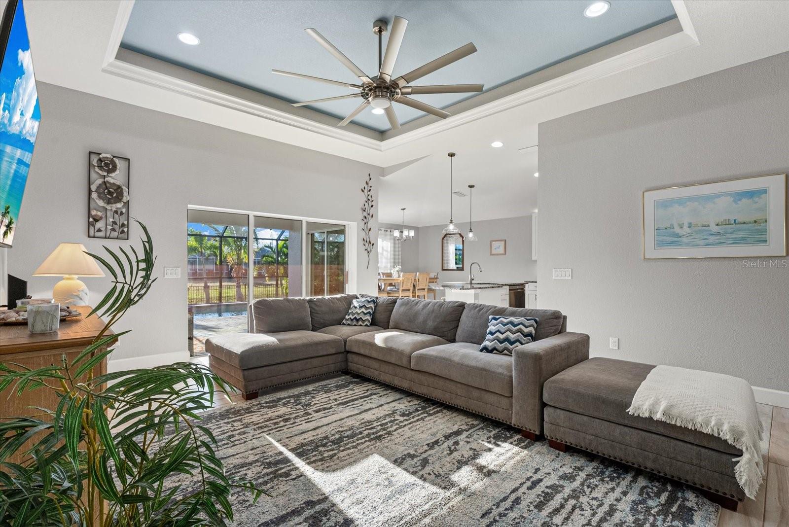 ROTONDA LAKES - Residential