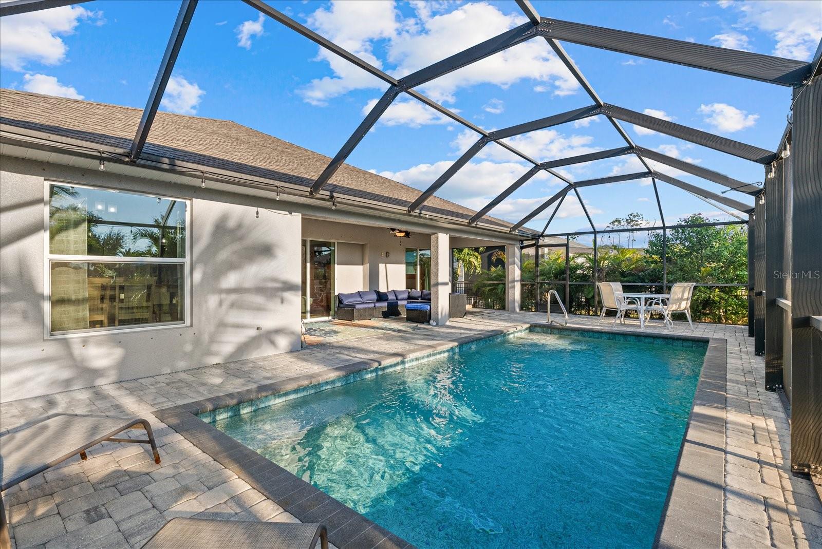 ROTONDA LAKES - Residential