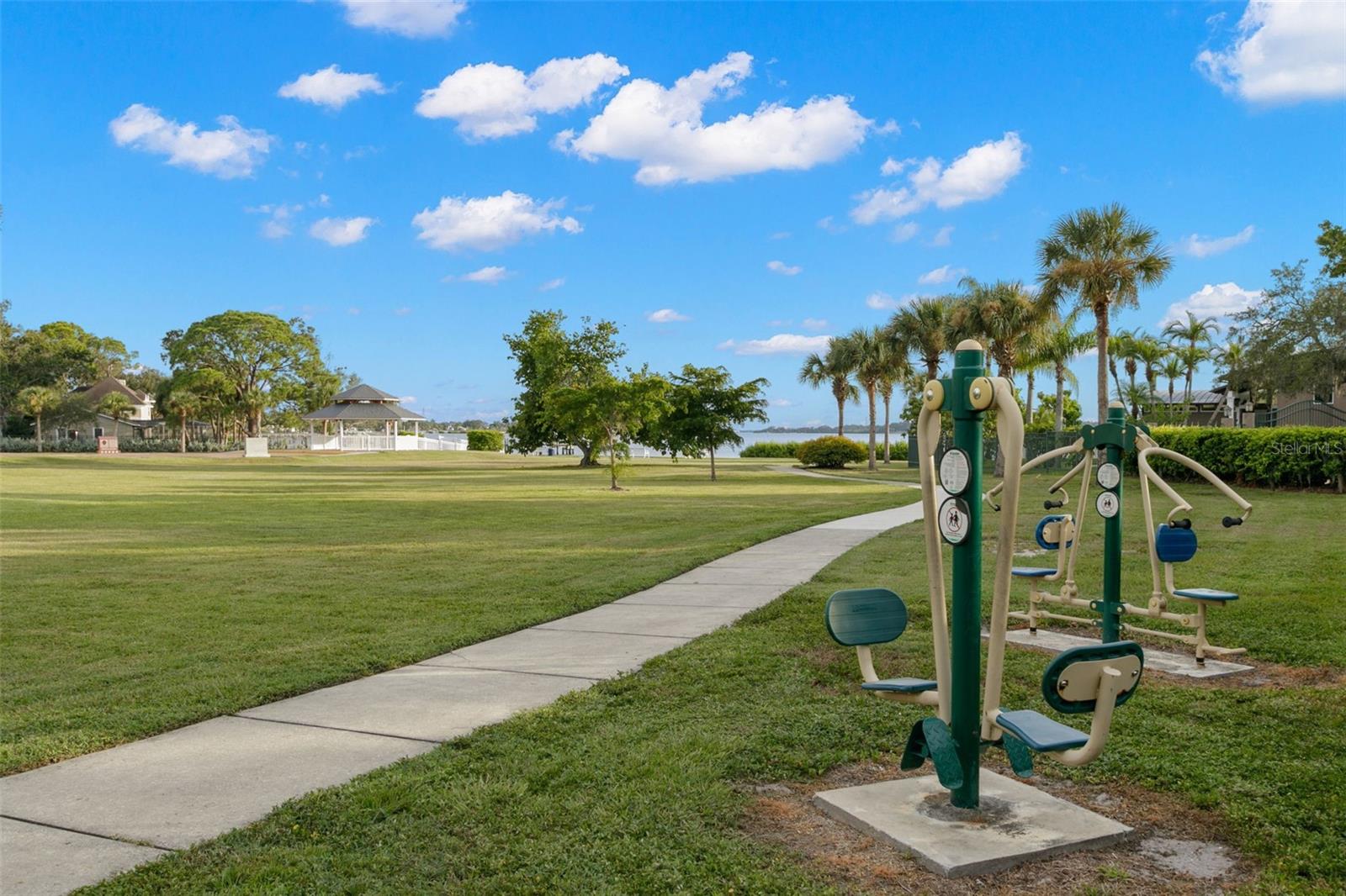 OLDSMAR COUNTRY CLUB ESTATES SEC 1 - Residential