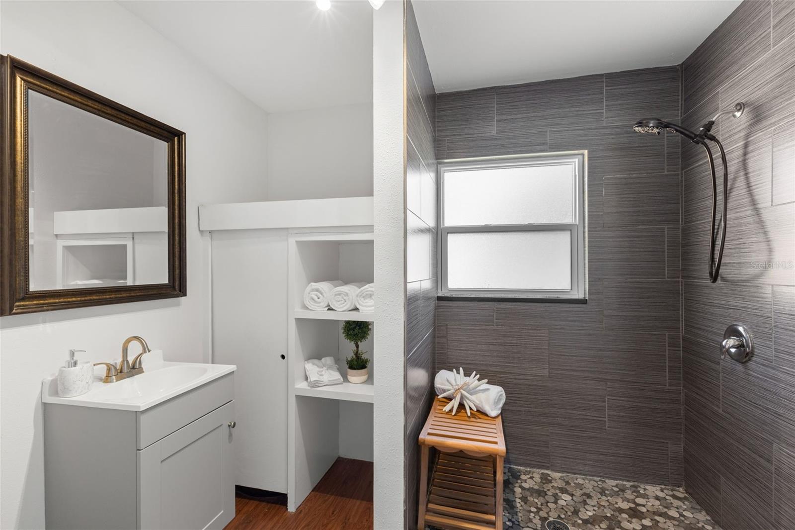 OLDSMAR COUNTRY CLUB ESTATES SEC 1 - Residential