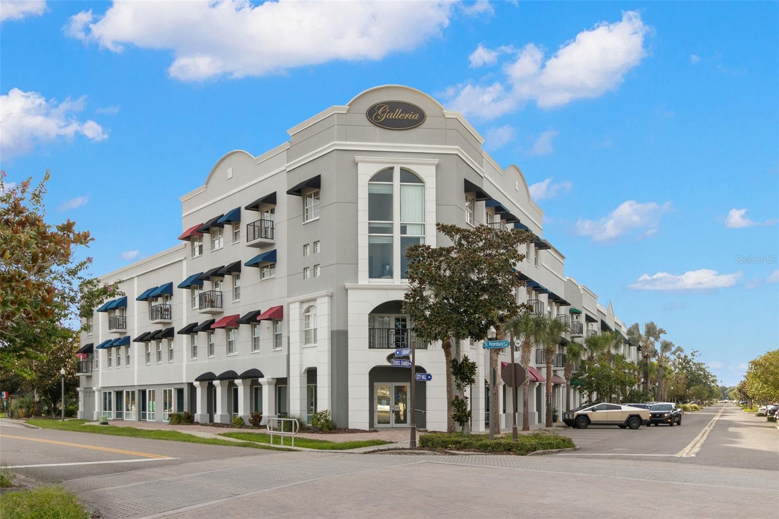 OLDSMAR COUNTRY CLUB ESTATES SEC 1 - Residential