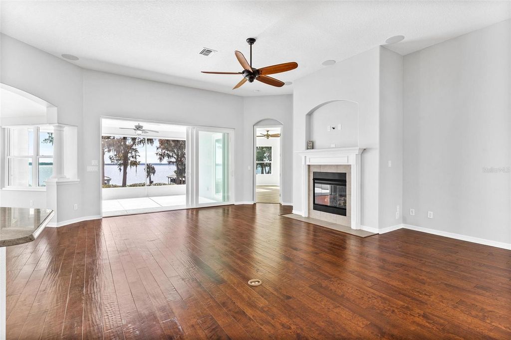 Photo of 5565 Bounty Circle, Tavares, FL 32778 (MLS # G5105882)