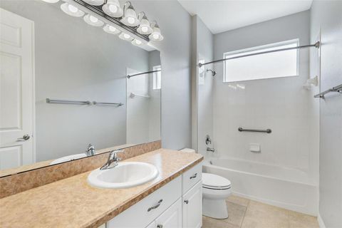 Tiny photo for 5565 Bounty Circle, Tavares, FL 32778 (MLS # G5105882)