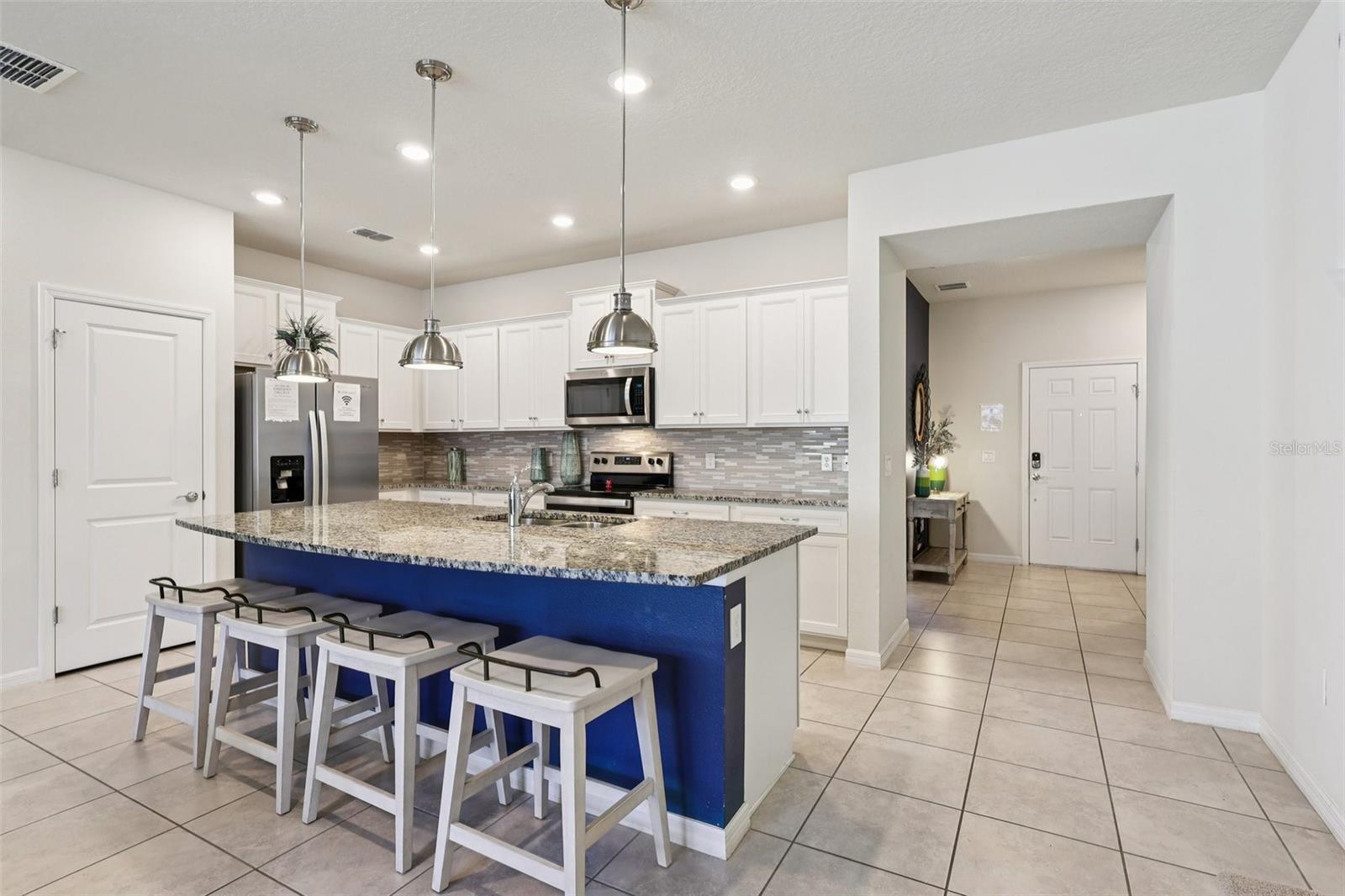 WINDSOR ISLAND RESIDENCE - Residential