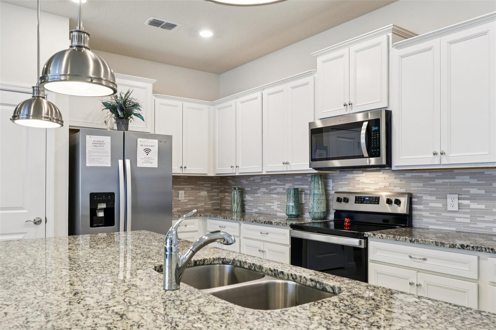 WINDSOR ISLAND RESIDENCE - Residential