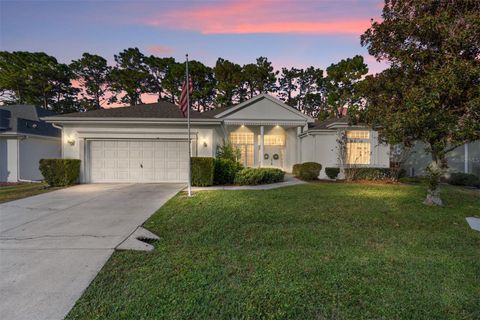 Photo of 11621 SW 72nd Circle, Ocala, FL 34476 (MLS # OM714167)