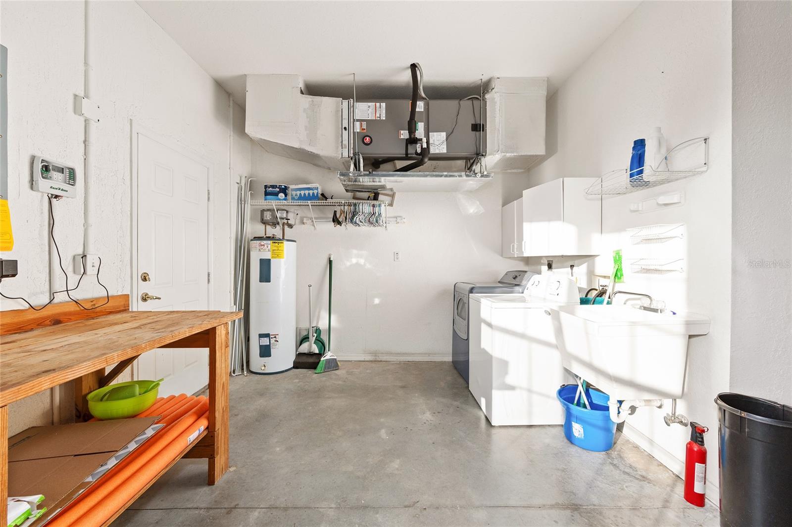 OAK RUN LAUREL OAKS - Residential