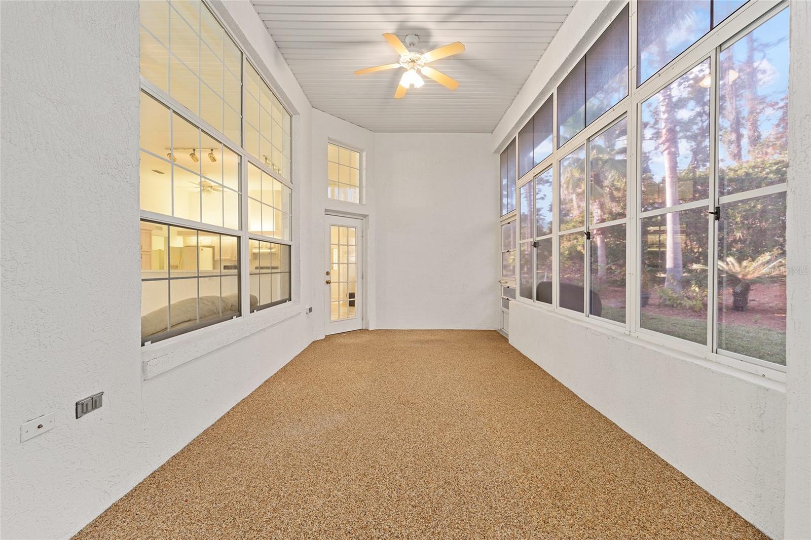 OAK RUN LAUREL OAKS - Residential