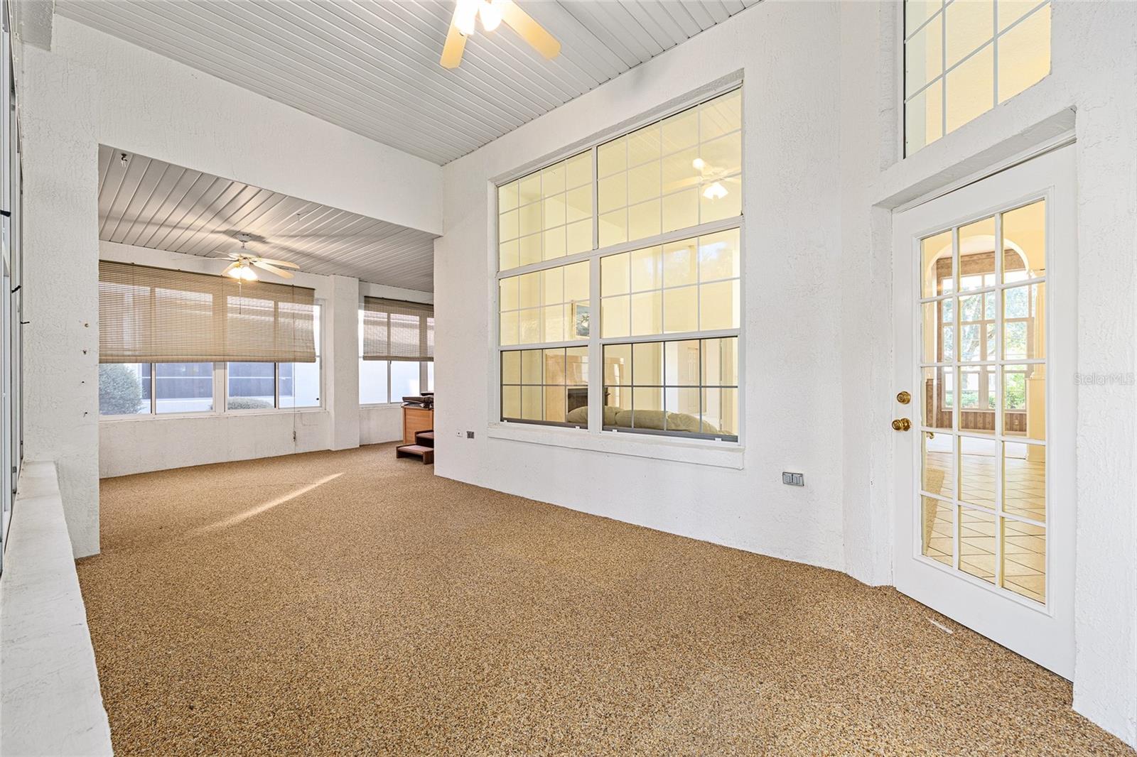 OAK RUN LAUREL OAKS - Residential