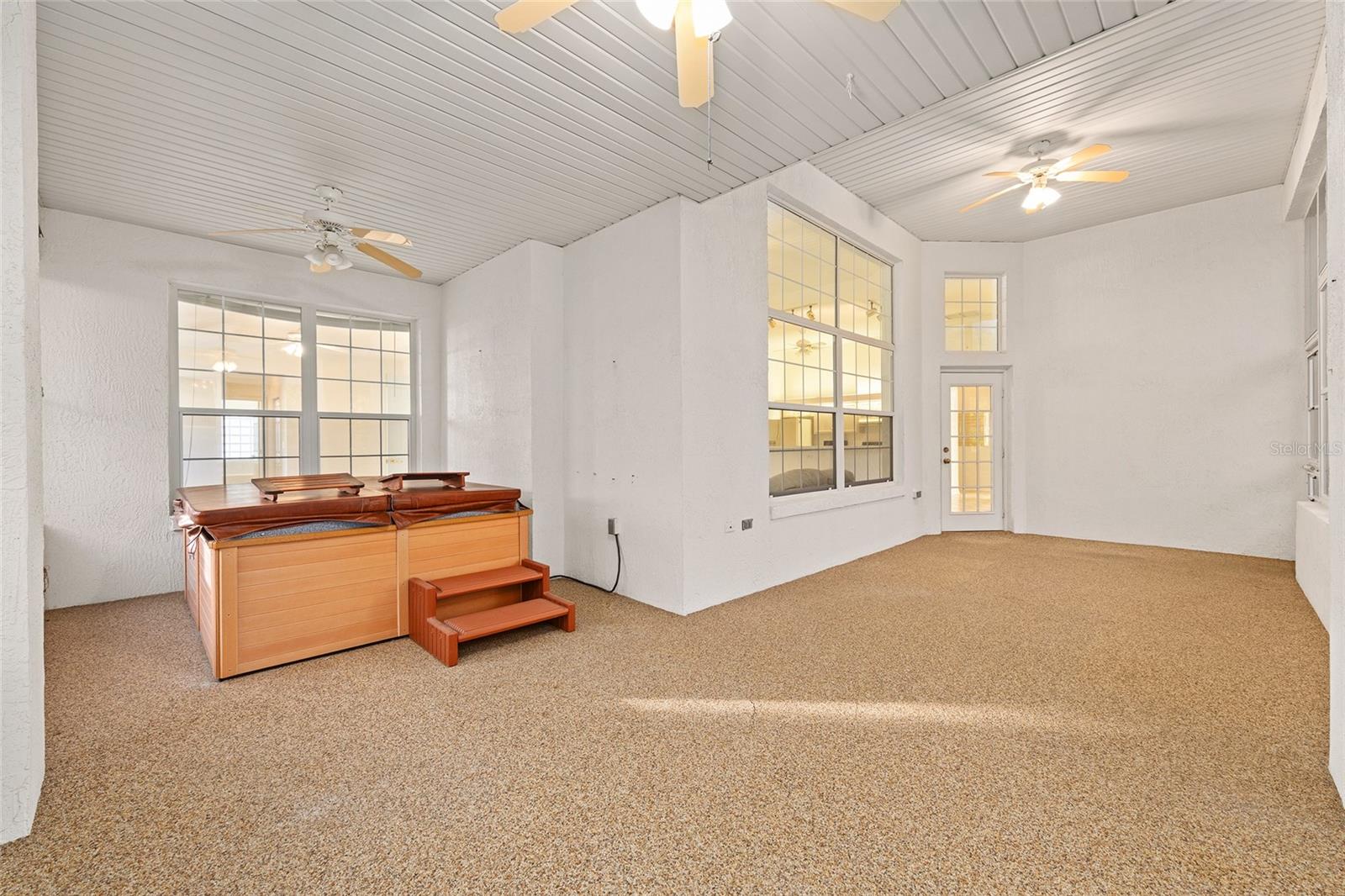 OAK RUN LAUREL OAKS - Residential