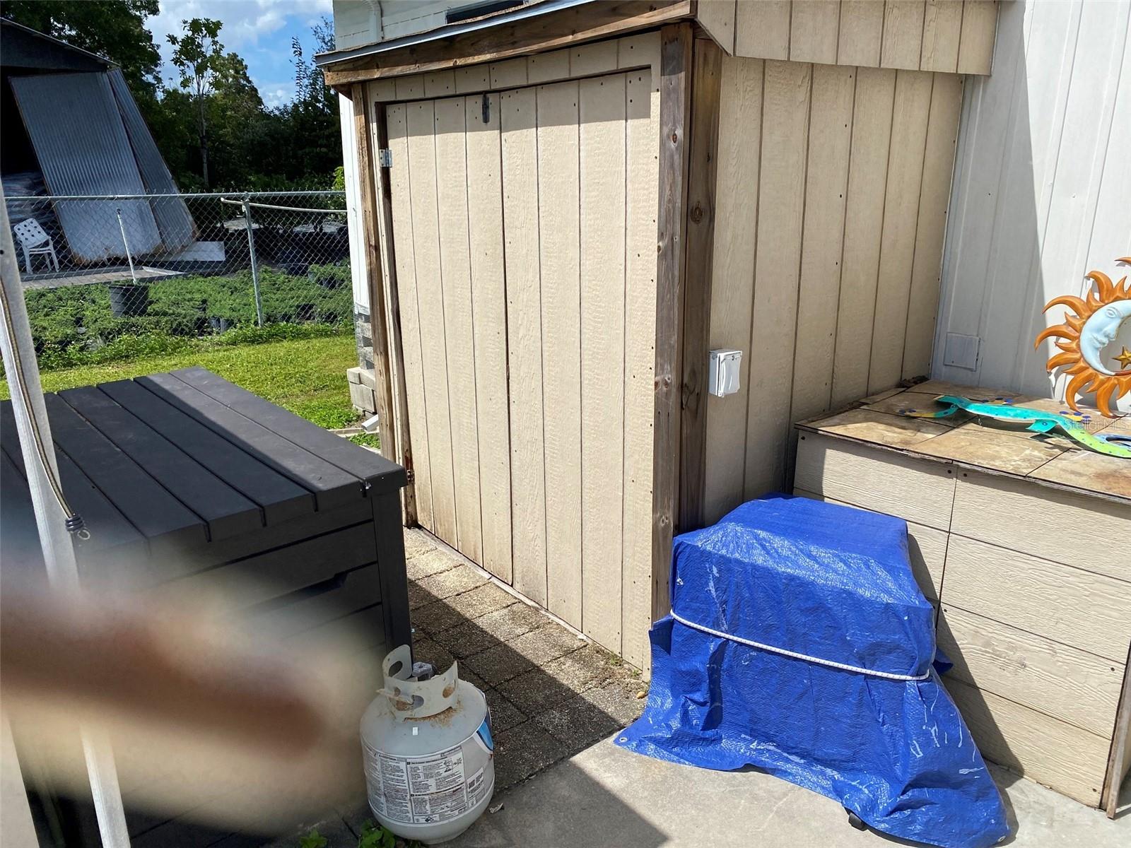 TWIN GABLES M/H PARK UNREC - Residential