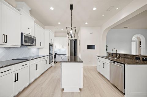 Tiny photo for 523 W Blue Water Edge Drive, Eustis, FL 32736 (MLS # O6410737)