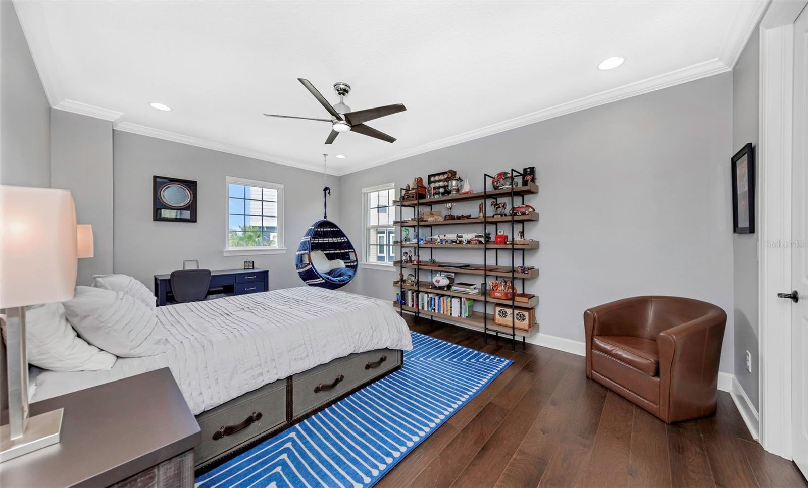 COVE/ROCKY POINT - Residential