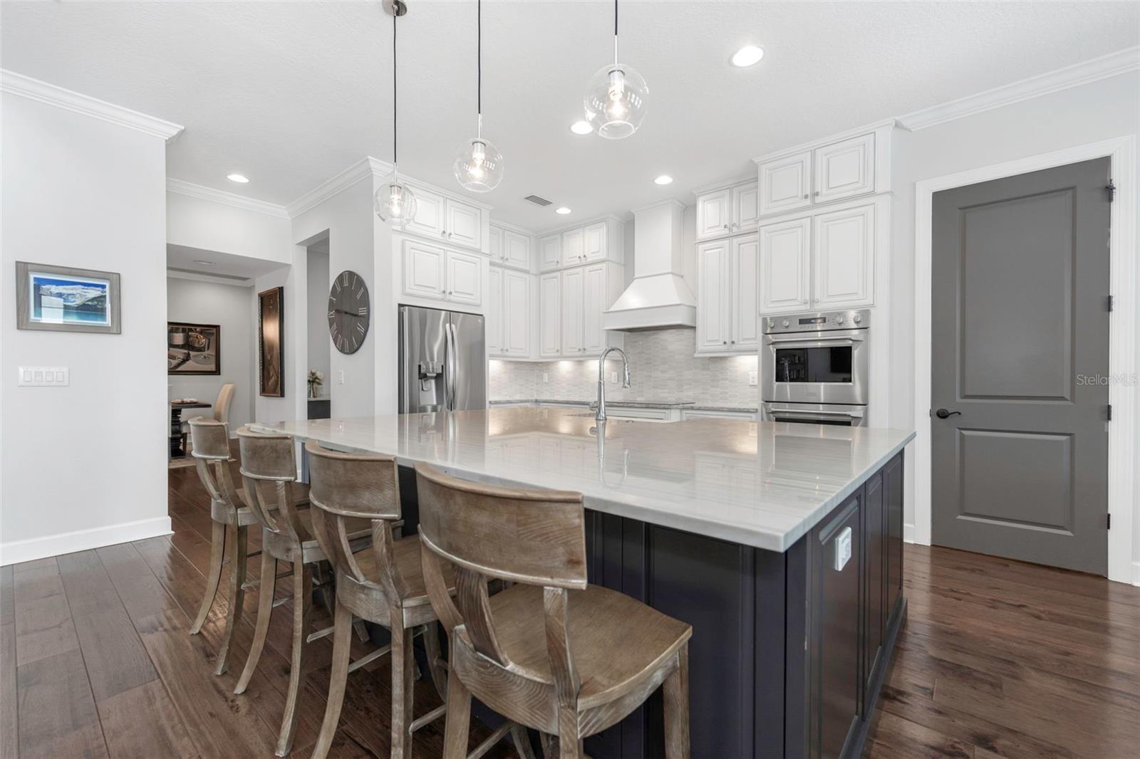 COVE/ROCKY POINT - Residential