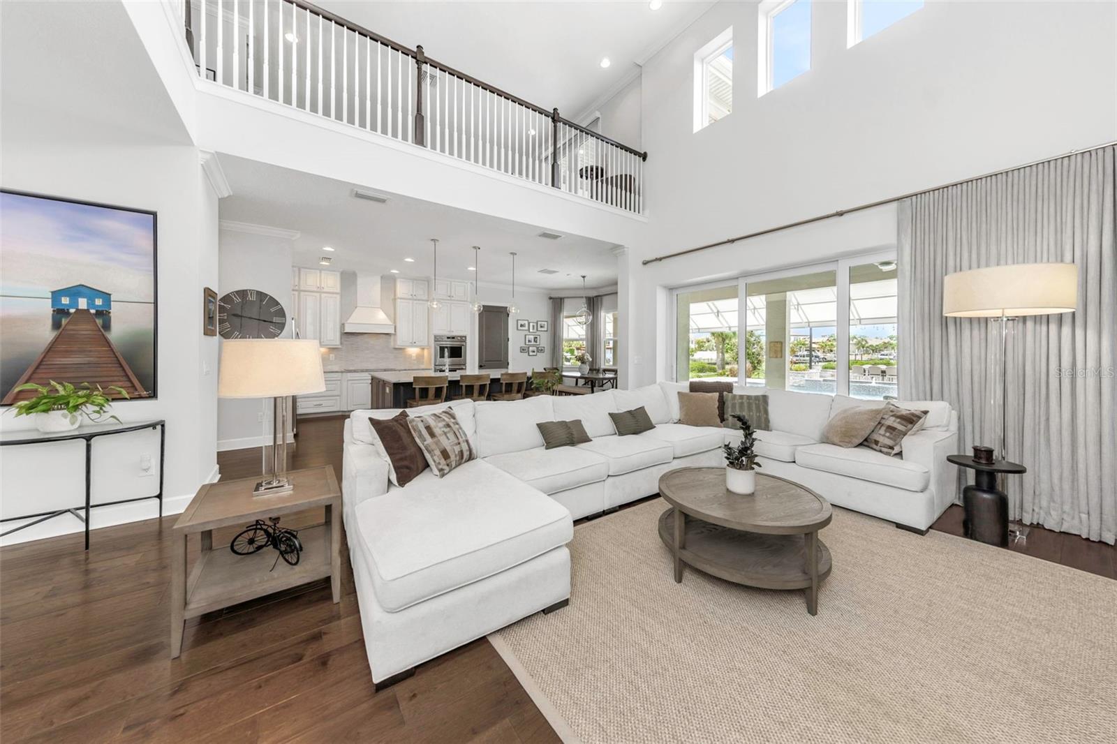 COVE/ROCKY POINT - Residential