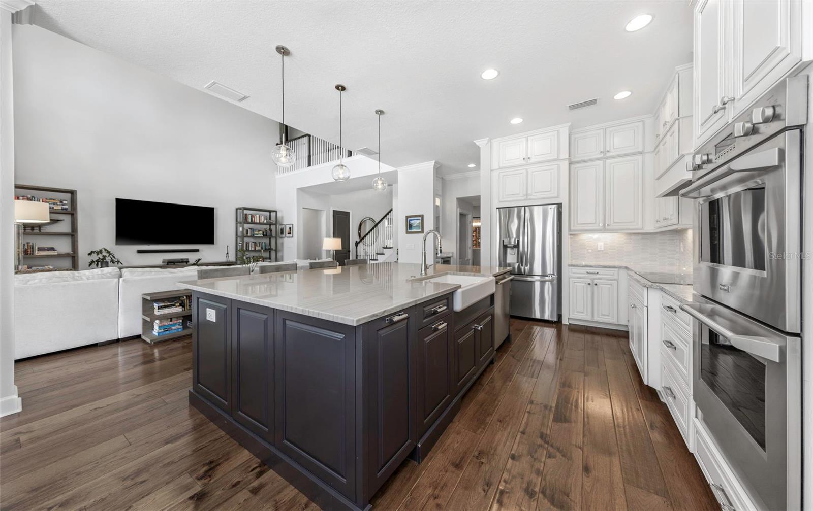 COVE/ROCKY POINT - Residential