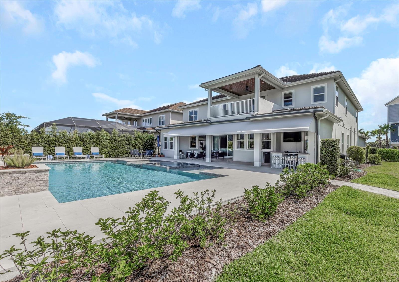 COVE/ROCKY POINT - Residential