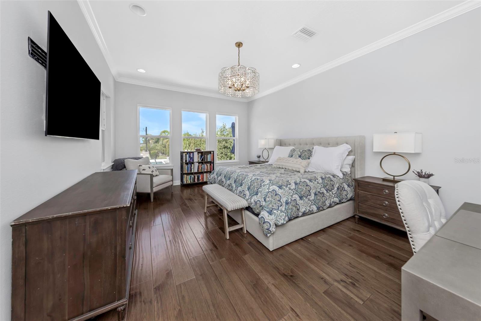 COVE/ROCKY POINT - Residential