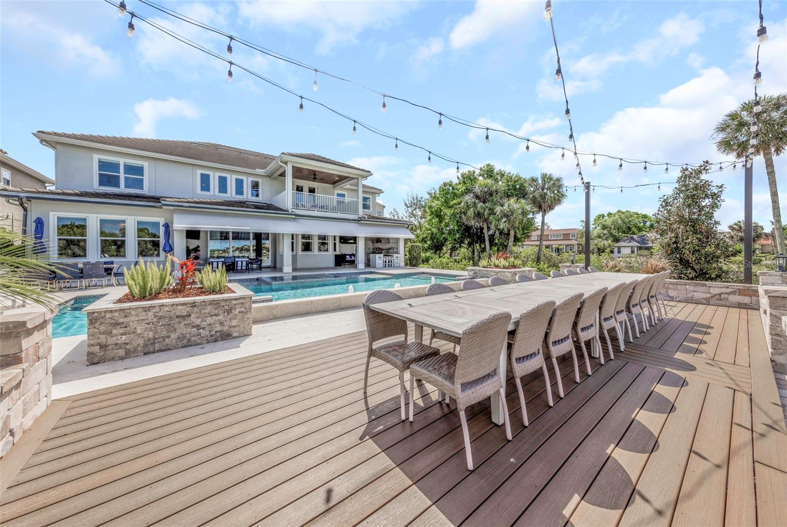 COVE/ROCKY POINT - Residential