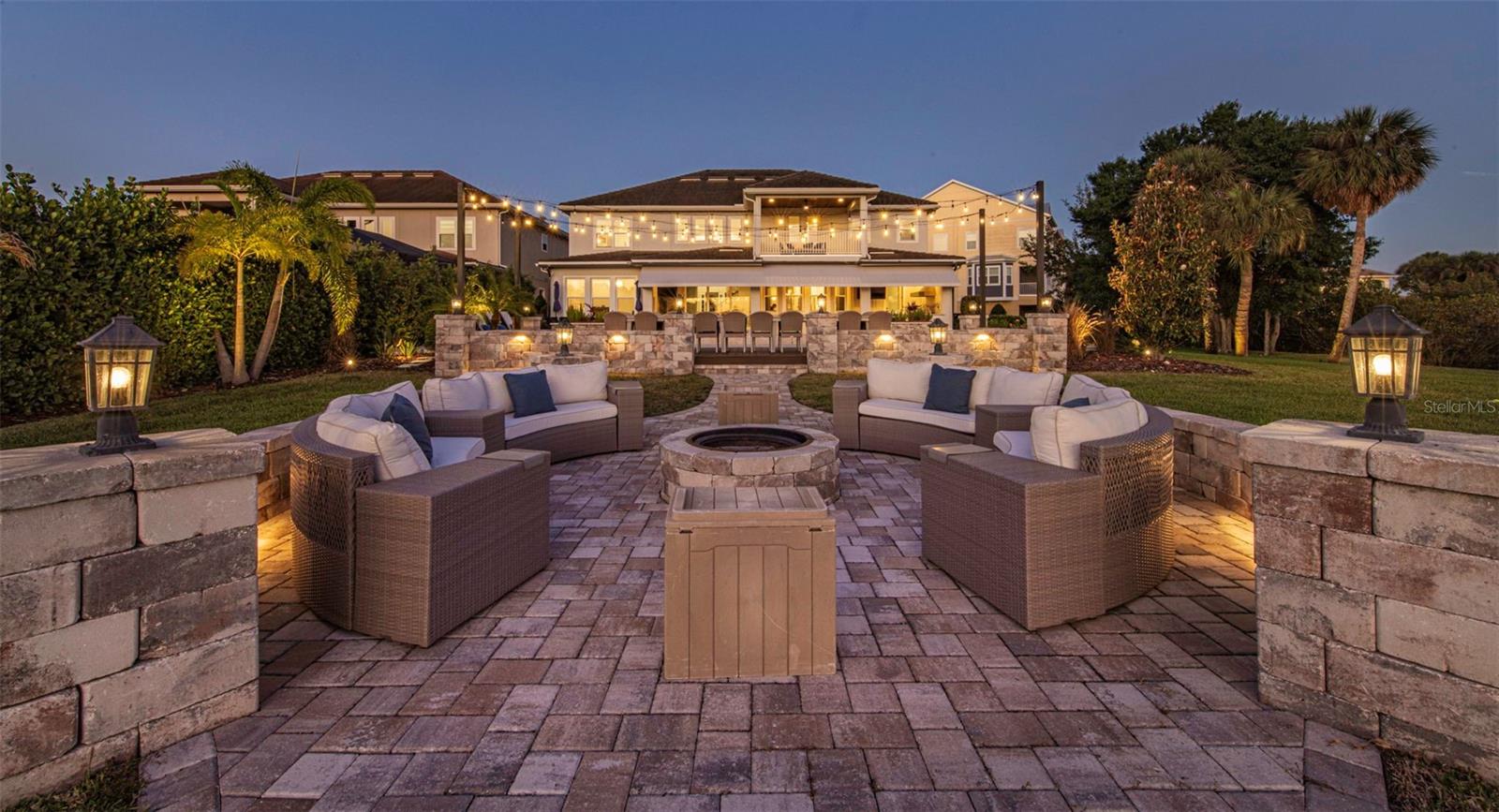 COVE/ROCKY POINT - Residential